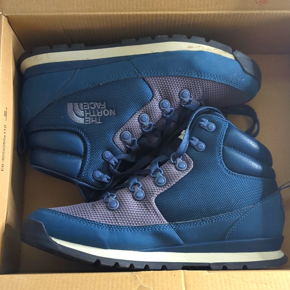 North face snow boots